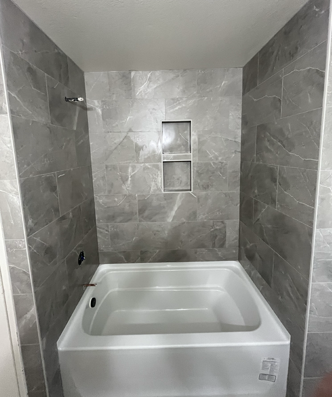 BestHardwoodFlooring-Tile-Reno-NV-Shower-Tile-Installations-1